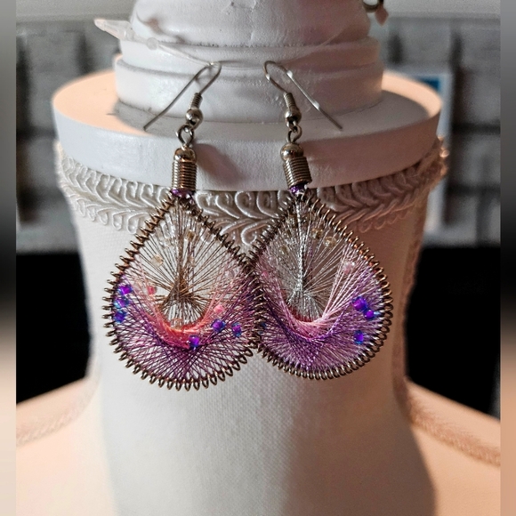 Jewelry - Vintage Dangle Thread Earrings